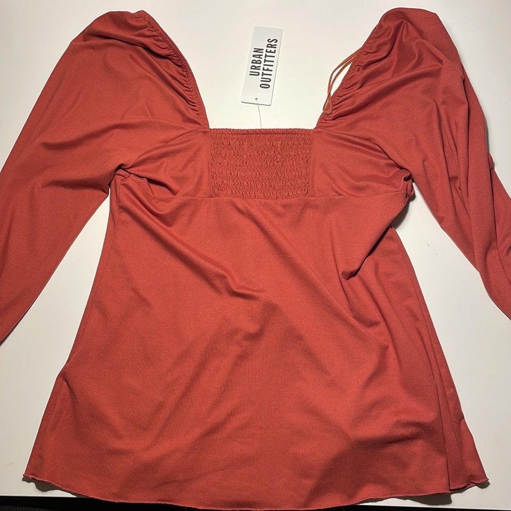Red fairy blouse 🧚🏽‍♀️ - Picture 3 of 3